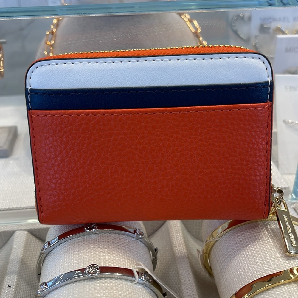 MICHAEL KORS Jet Set Travel Medium Color-Block Zip Around Wallet
Red Clay 
NWT - Picture 5 of 16